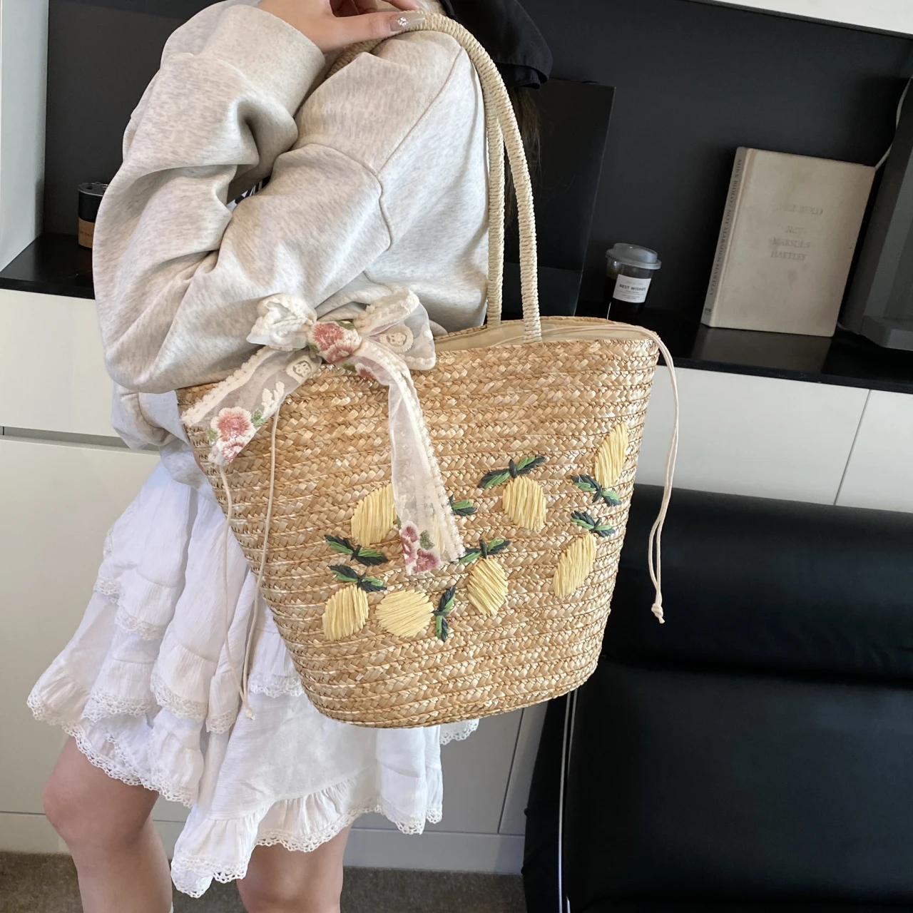 Tas bahu pantai kapasitas besa - Embroidery Kit Pouch ulasan dan harga