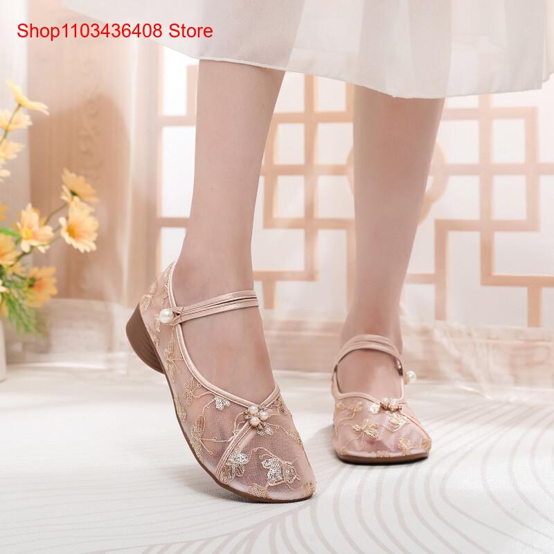 Sepatu Hak Rendah Jaring Baru  - Embroidery Canvas ulasan dan harga