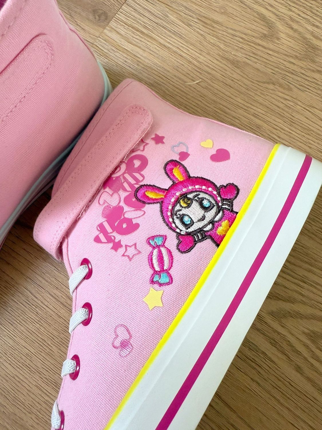 Sepatu Kanvas Pink Lucu Bordir - Embroidery Canvas ulasan dan harga
