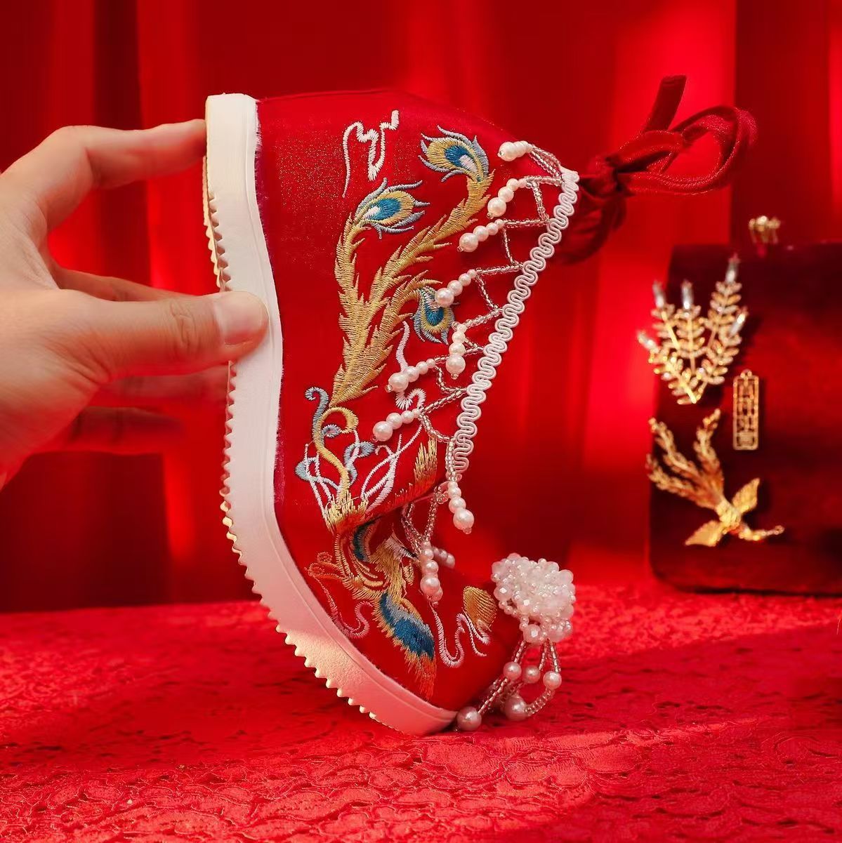 Sepatu Pengantin Wanita Merah  - Embroidery Canvas ulasan dan harga